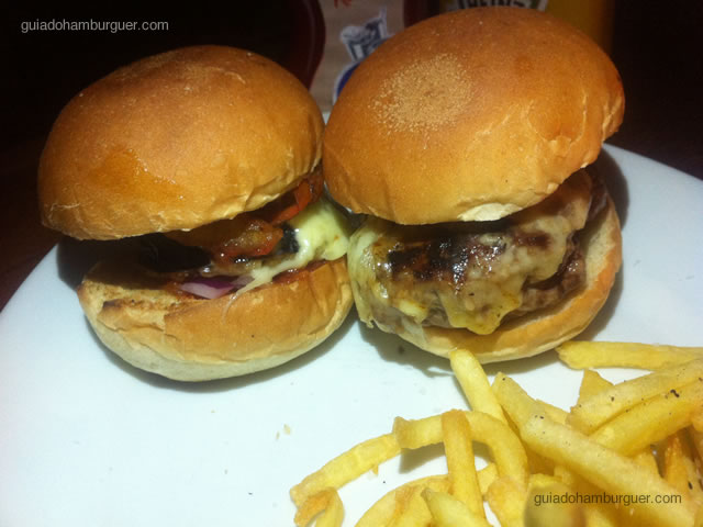 Hambúrguer Veggie e Kobe Burger - Chez Lorena