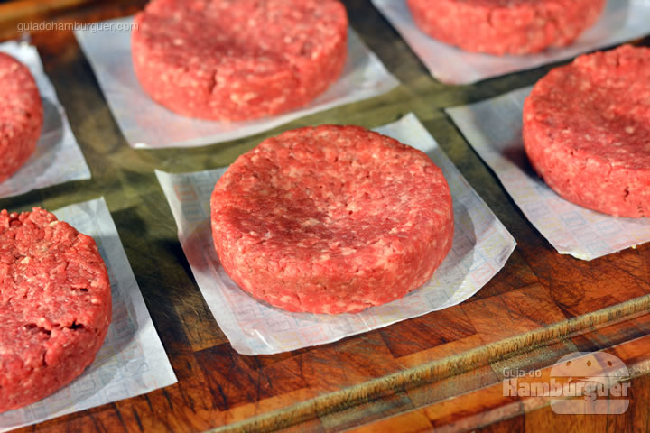 Hambúrguer pronto para armazenar - Receita hamburguer perfeito caseiro e profissional