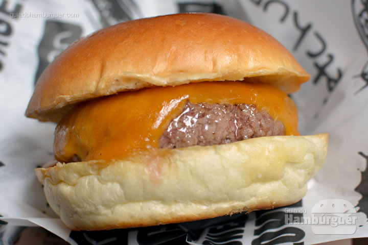 Cheeseburger - The Burger
