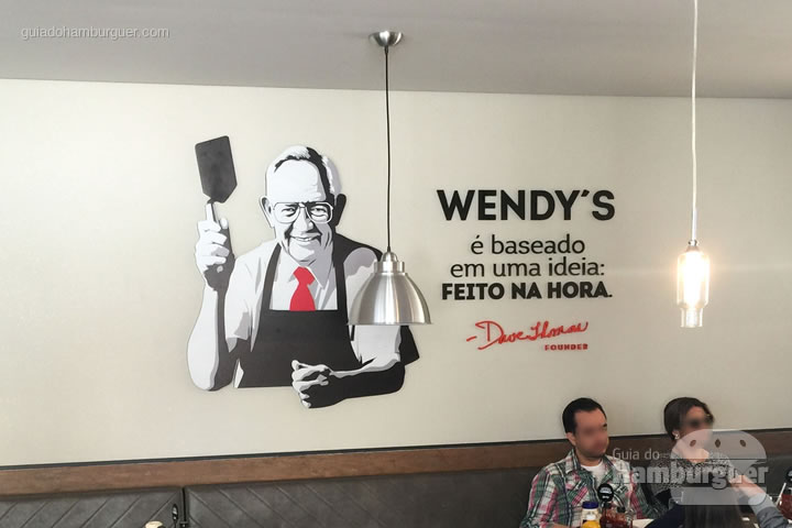 Fundador do Wendy's  - Wendy's abre sua primeira loja em São Paulo