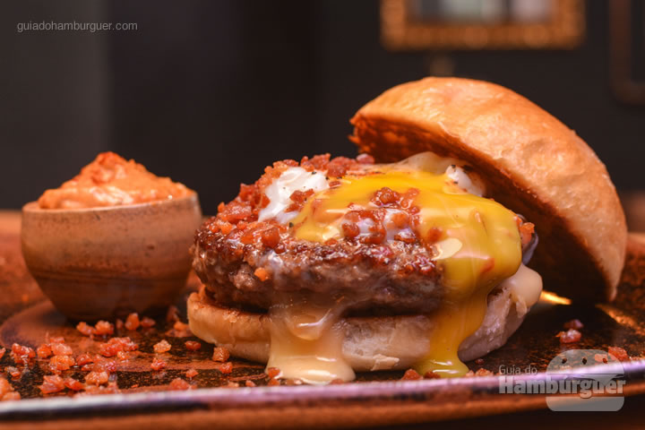 Hambúrguer criado exclusivamente para o evento - Menu degustação com 2 entradas + 2 burgers no Ícone GastroRock