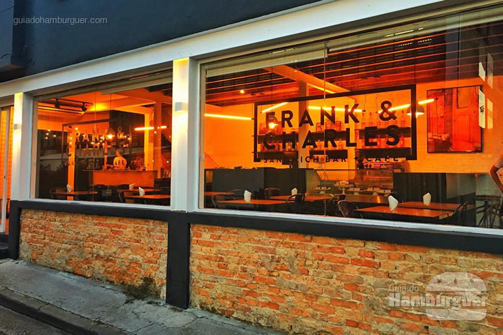 Fachada - Frank & Charles Sandwich Bar