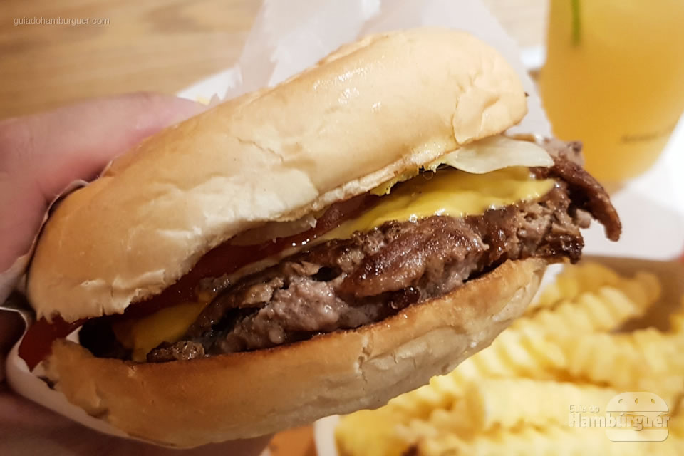 Hambúrguer - Jerônimo, o fast-food da rede Madero
