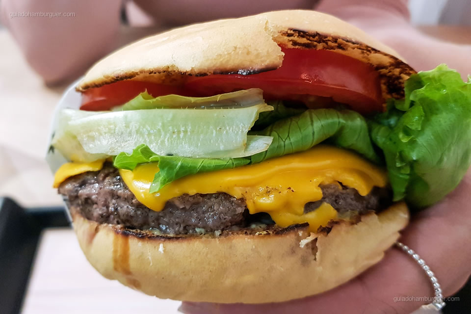03º Burger & Fries - As melhores hamburguerias de Vitória e Vila Velha